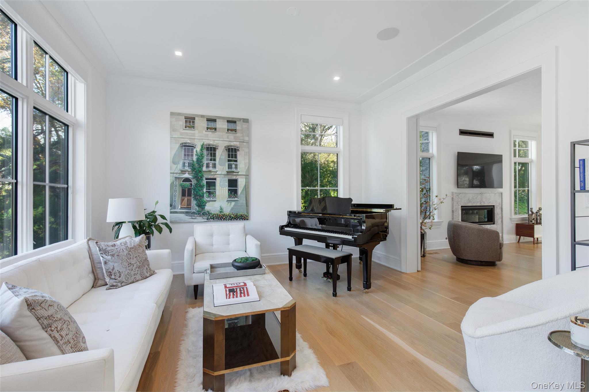 16 Myrtledale Road, Scarsdale, NY 10583