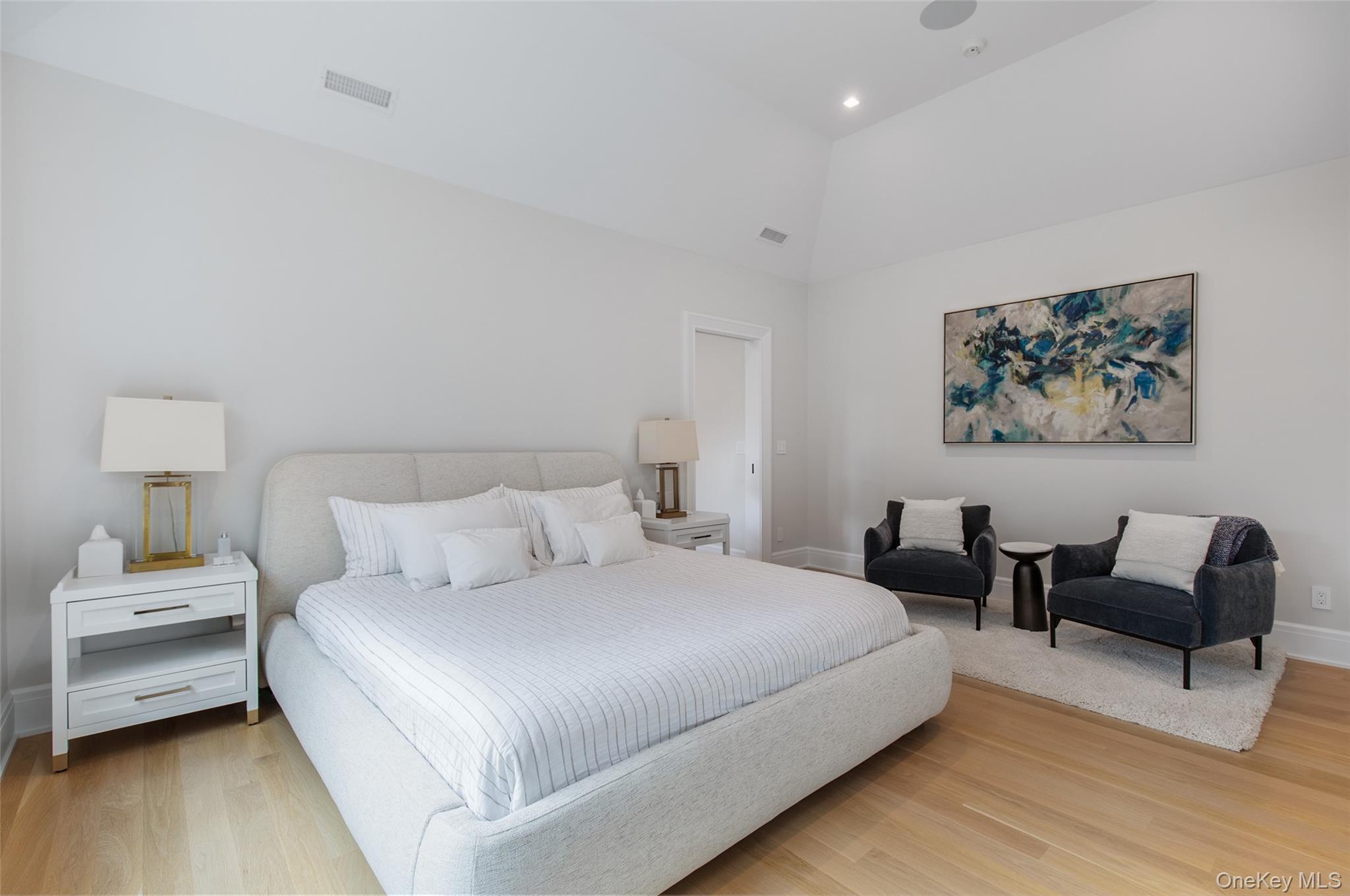 16 Myrtledale Road, Scarsdale, NY 10583