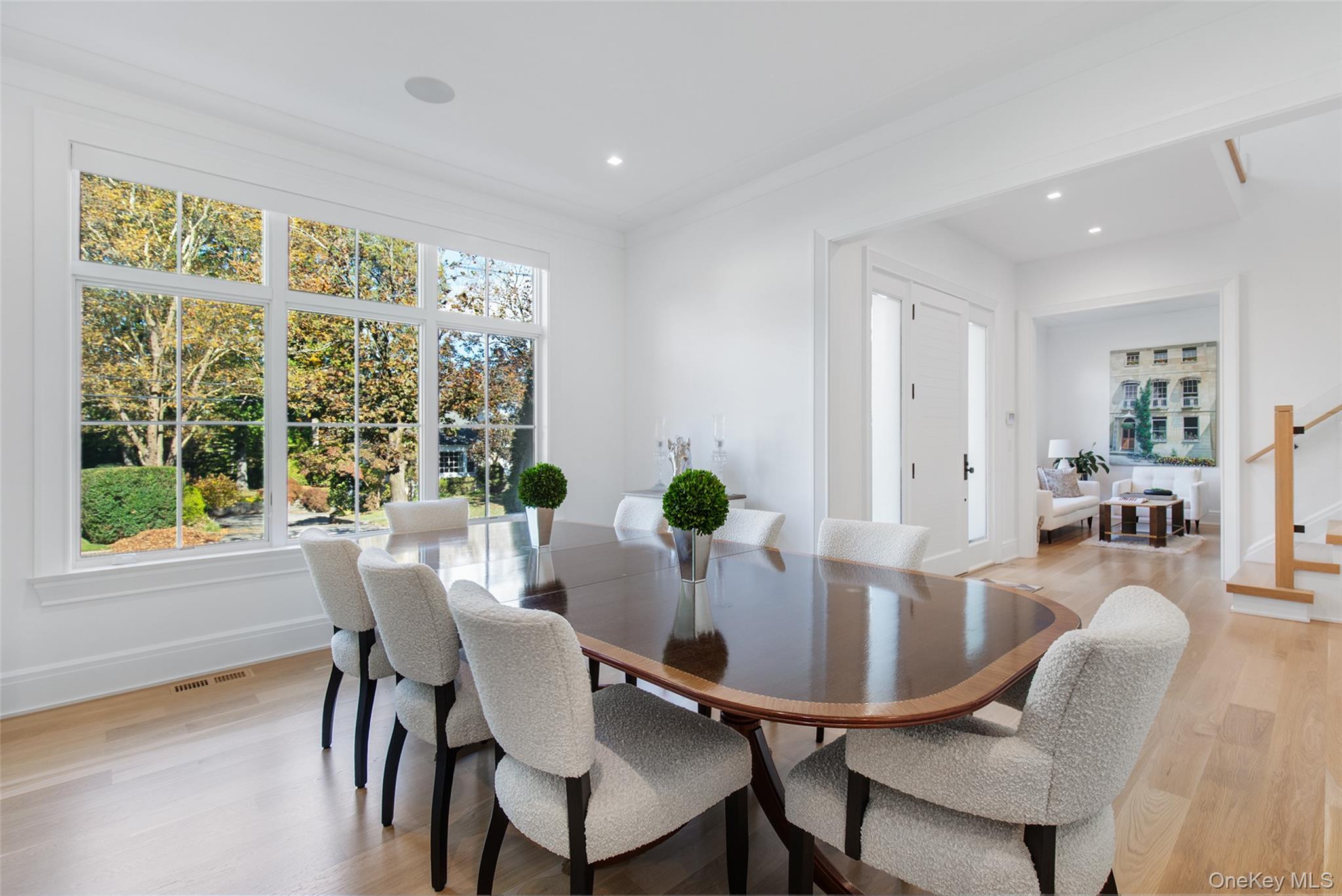 16 Myrtledale Road, Scarsdale, NY 10583