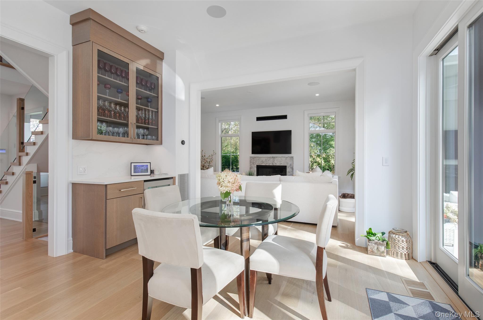 16 Myrtledale Road, Scarsdale, NY 10583