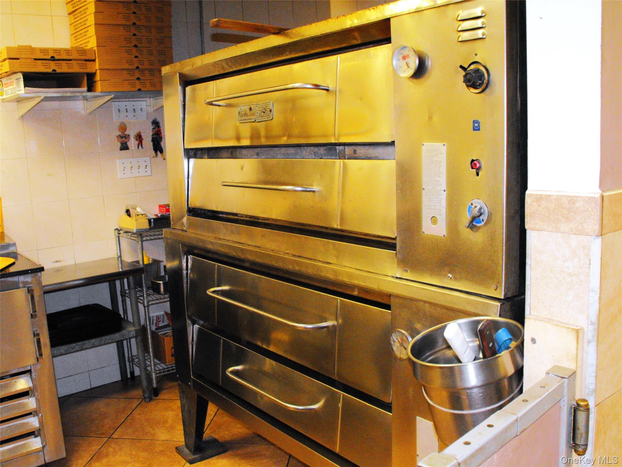 81-13 Northern Boulevard, Jackson Heights, NY 11372