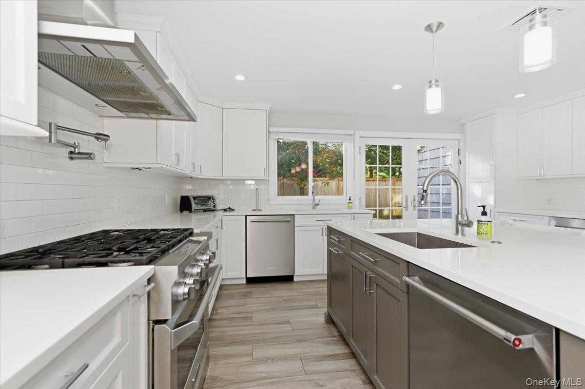 1697 Bay Boulevard, Atlantic Beach, NY 11509