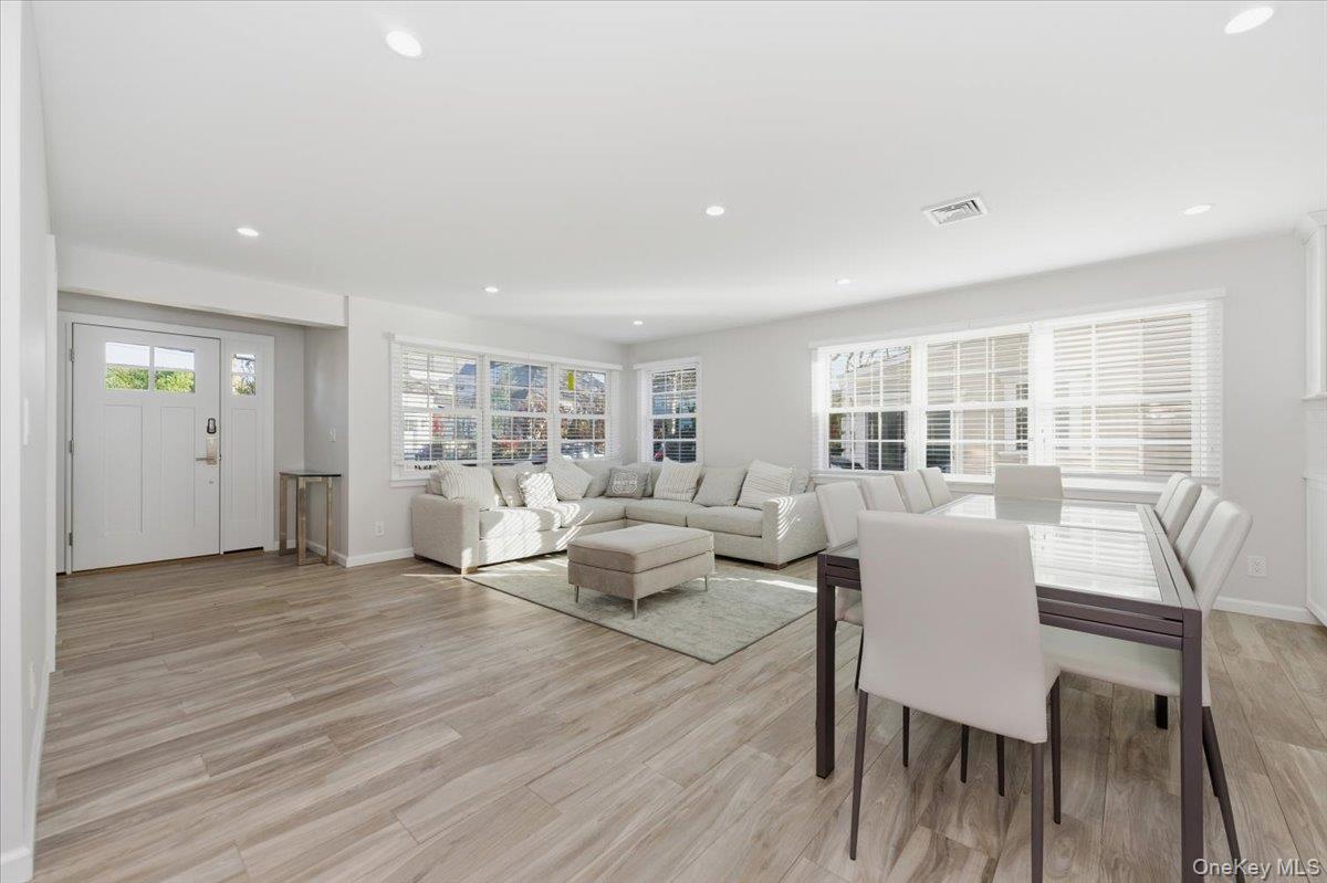 1697 Bay Boulevard, Atlantic Beach, NY 11509