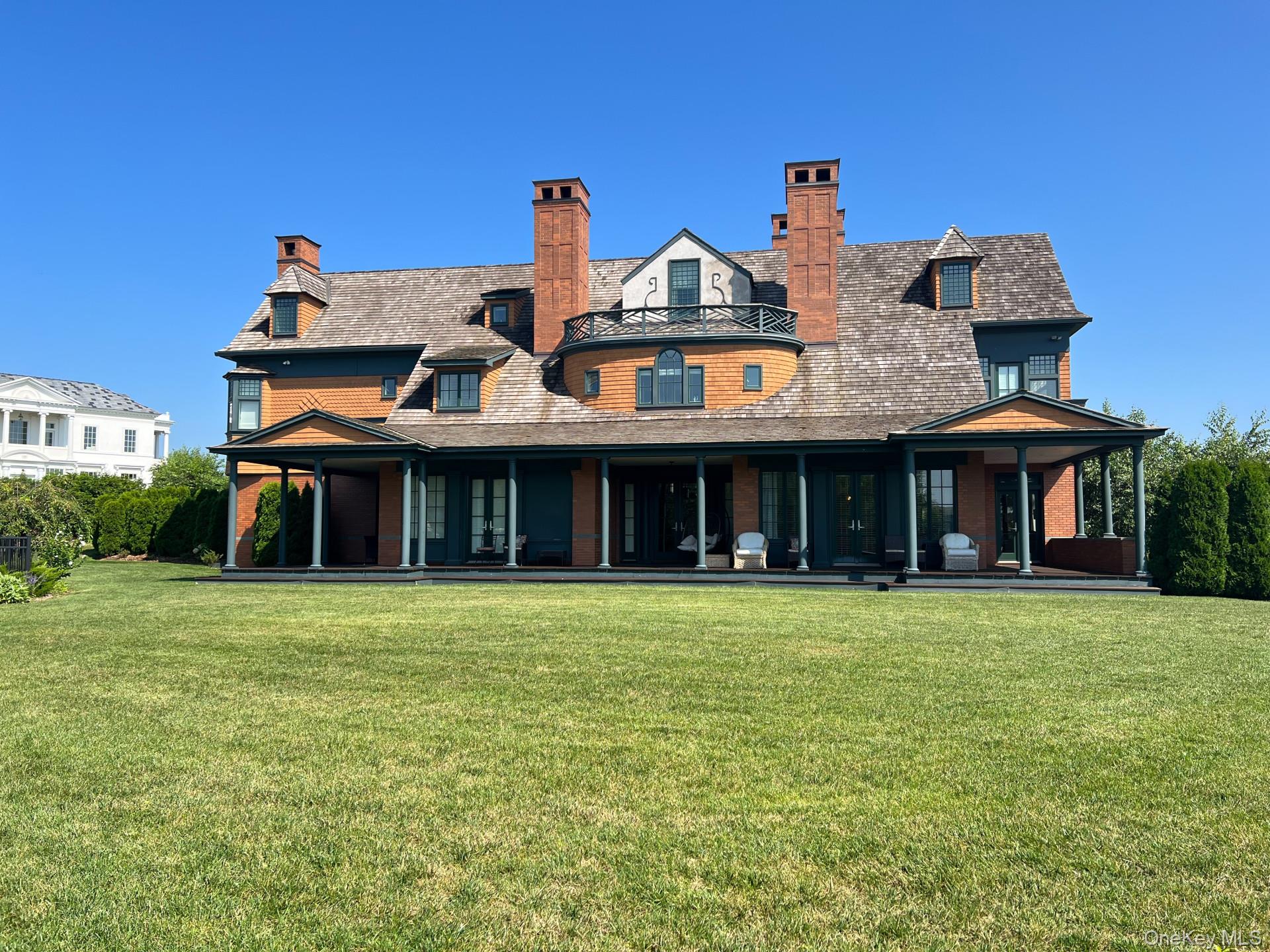 5041 Goodridge Avenue, Bronx, NY 10471