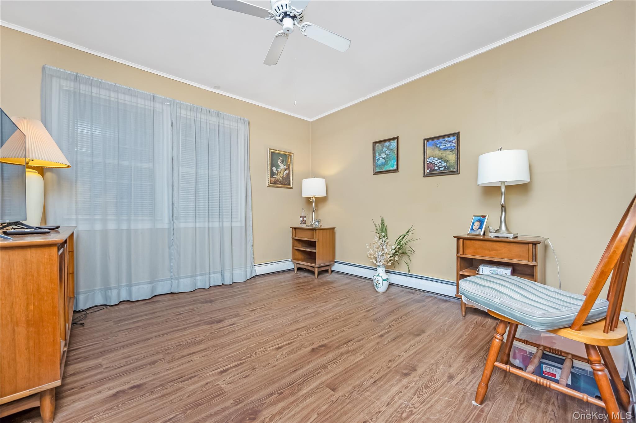 4 Florida Avenue, Copiague, NY 11726