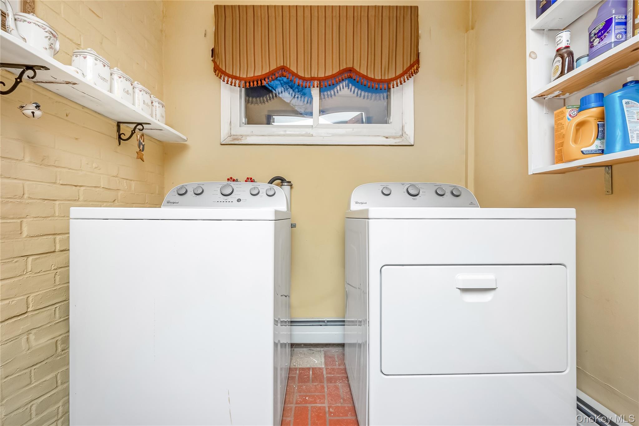 4 Florida Avenue, Copiague, NY 11726