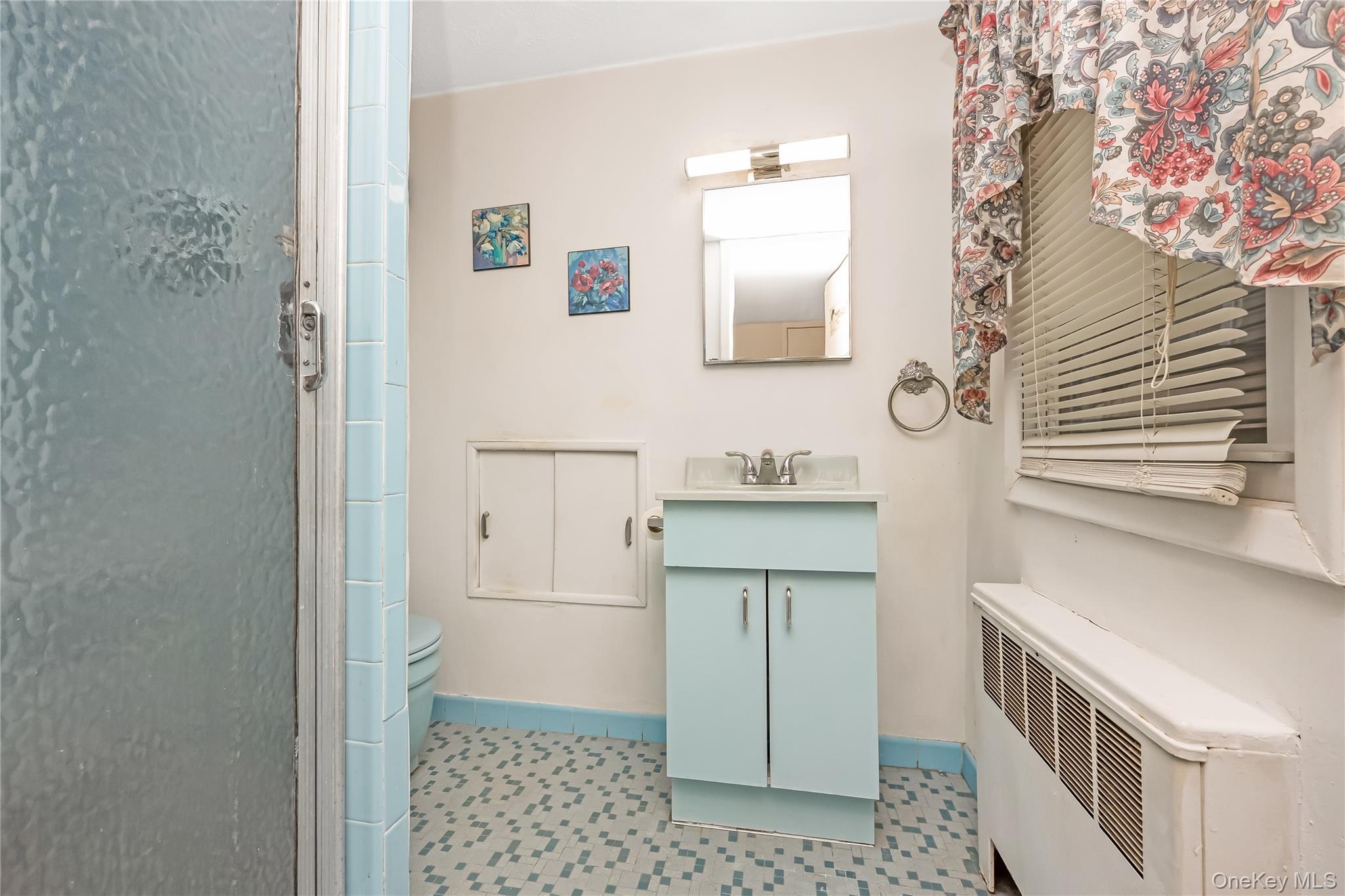 4 Florida Avenue, Copiague, NY 11726