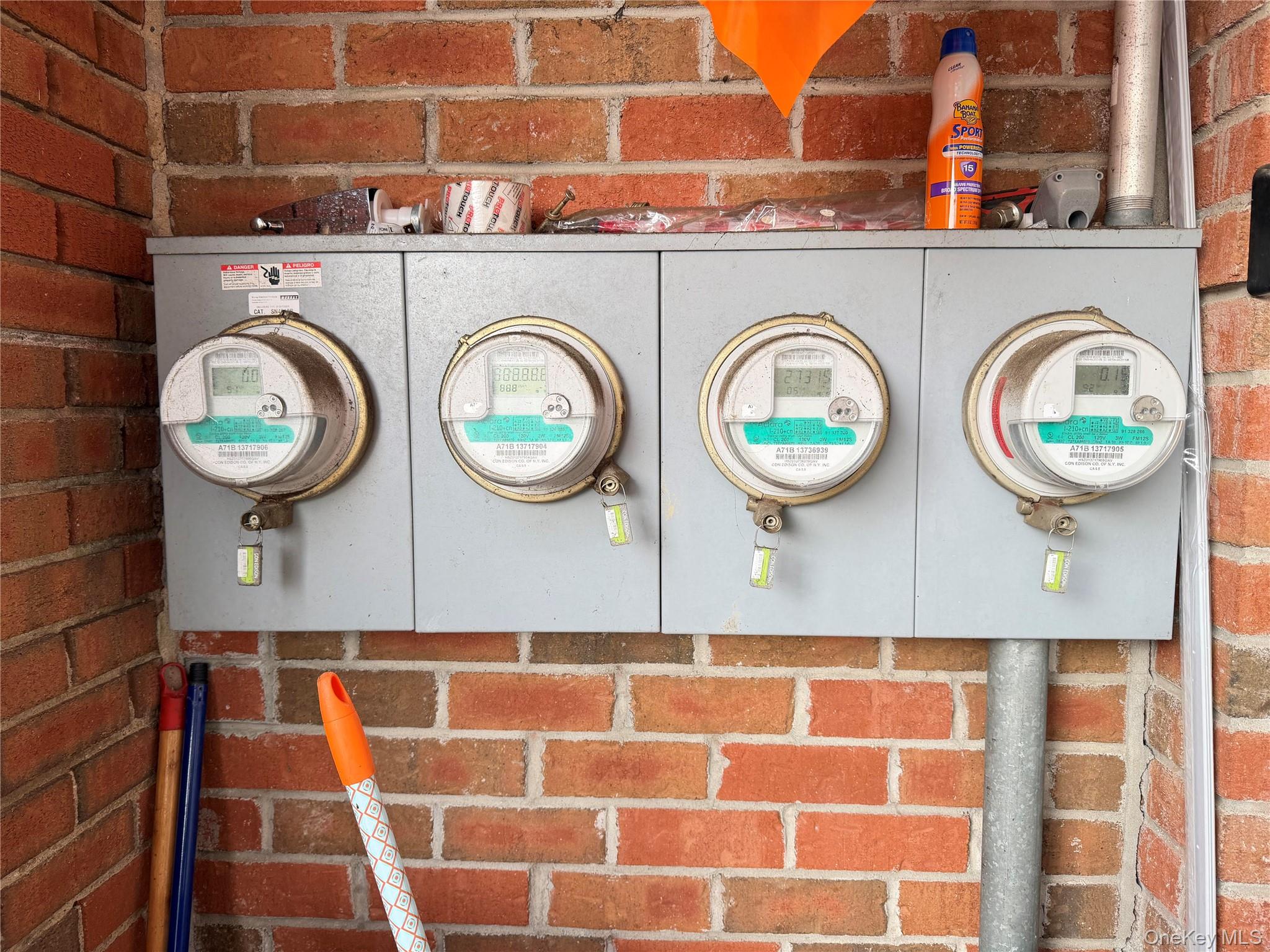 94-81 218th Street, Queens Village, NY 11428