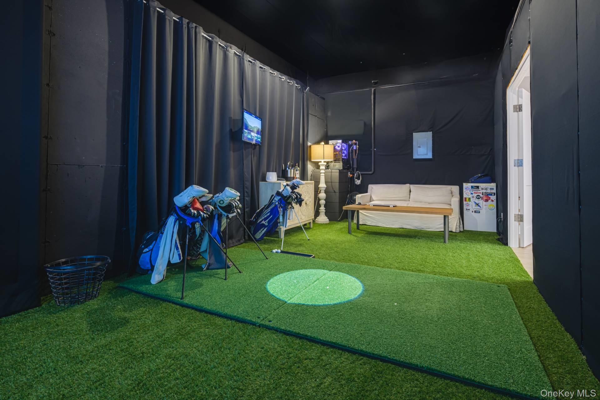 539 Noyack Road, Southampton, NY 11968