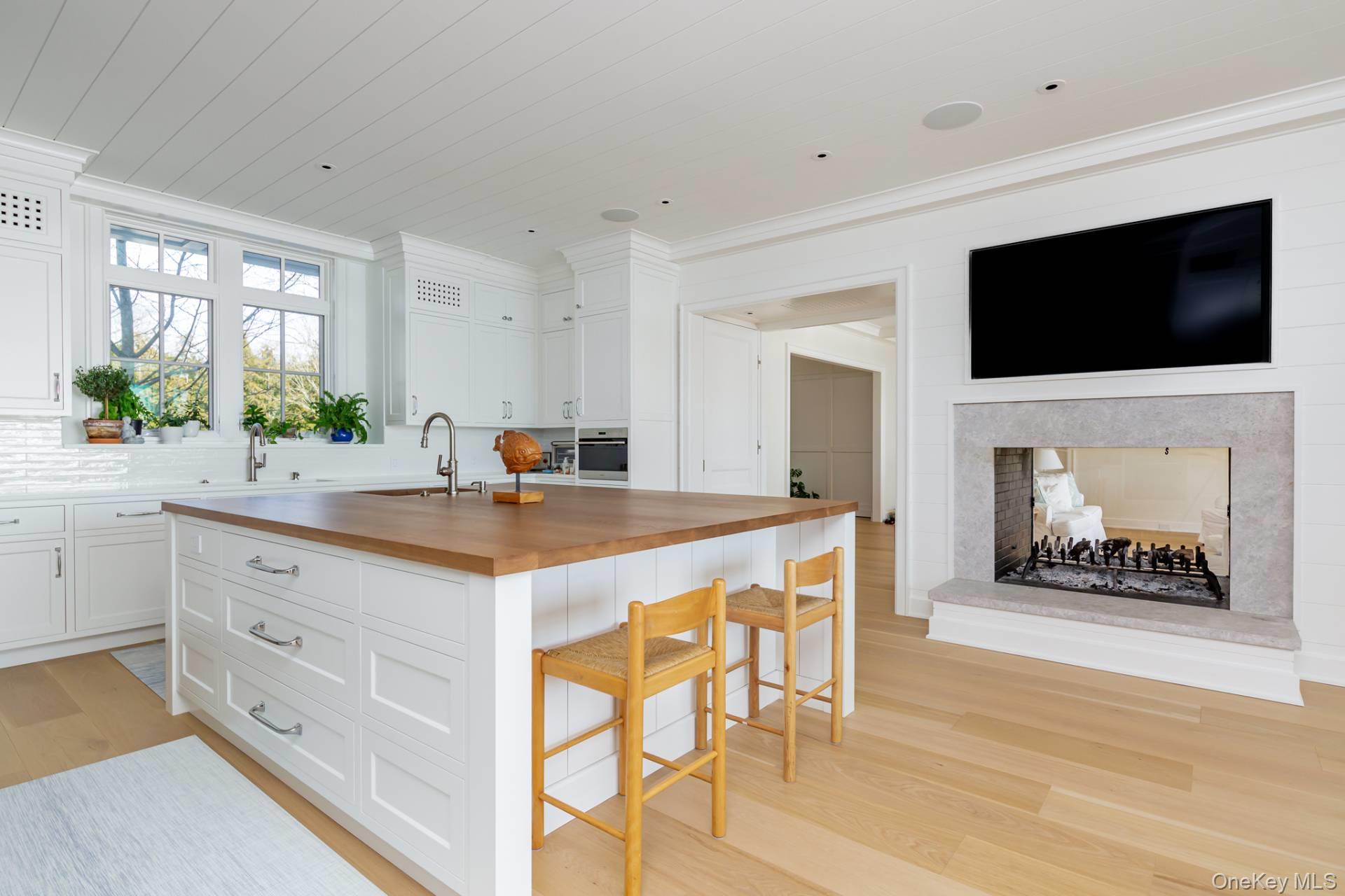 539 Noyack Road, Southampton, NY 11968