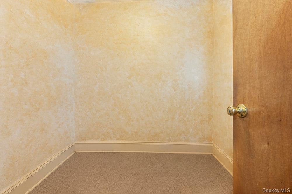 77-20 79th Street, Glendale, NY 11385