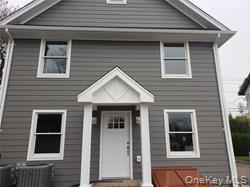 71 Park Avenue # A, Babylon, NY 11702