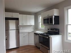 71 Park Avenue # A, Babylon, NY 11702