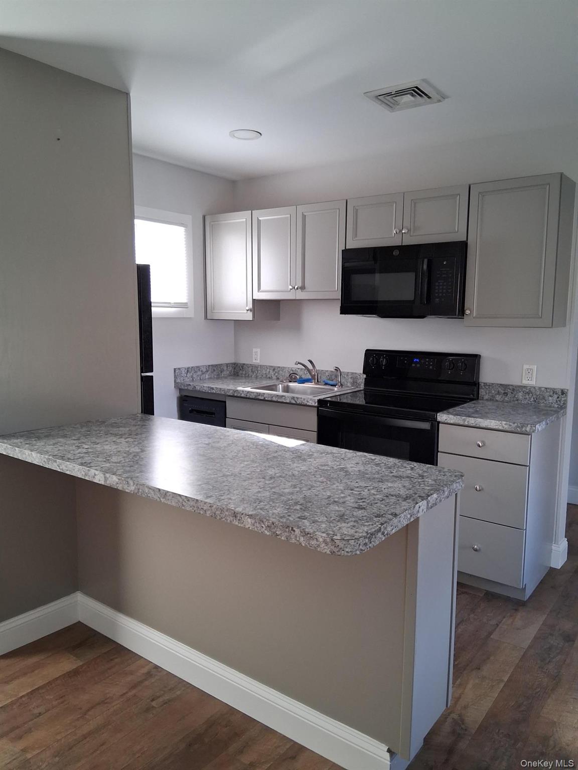 218 Route 199, Red Hook, NY 12571