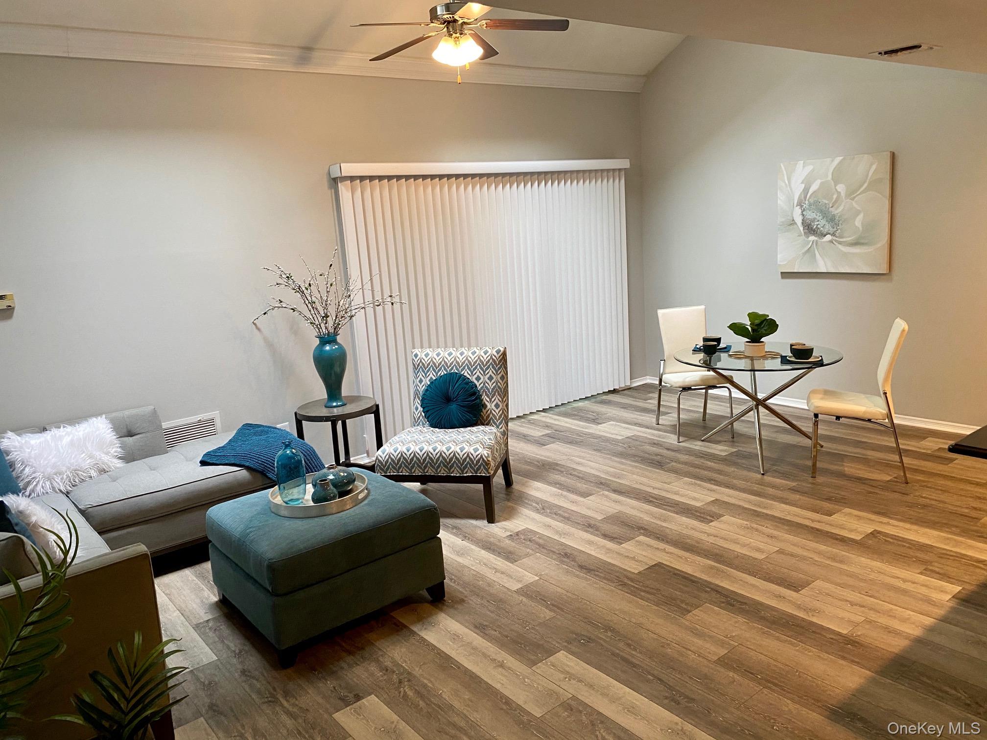 166 Horizon View Drive # 166, Farmingville, NY 11738