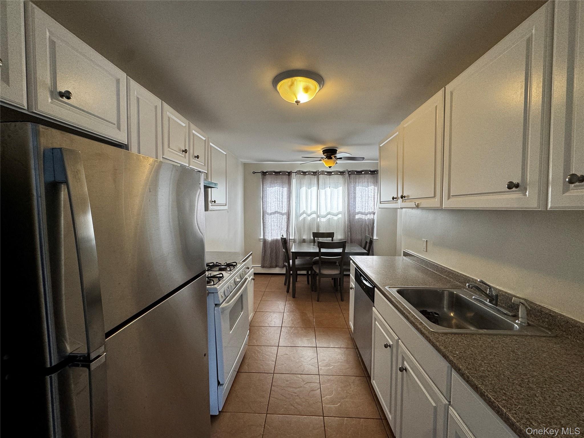 8 Whitman Court, Middletown, NY 10941