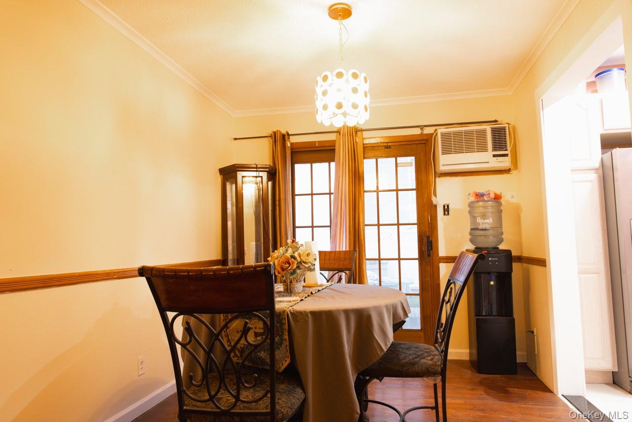 1322 Barry Drive S, Valley Stream, NY 11580