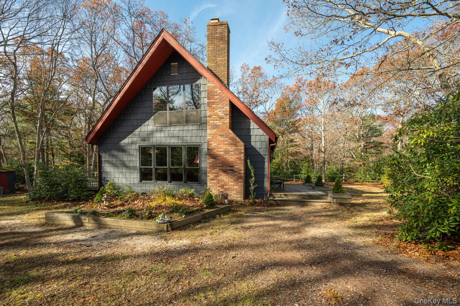 278 Big Fresh Pond Road, Southampton, NY 11968