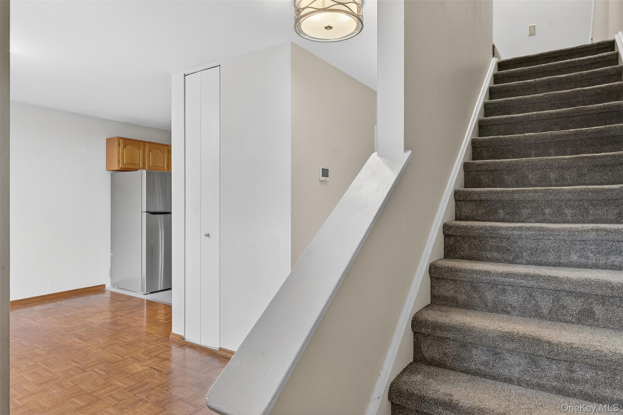 8 Knightsbridge # A, Poughkeepsie, NY 12603