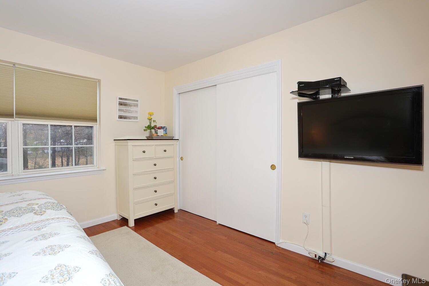 262 E Crooked Hill Road, Pearl River, NY 10965