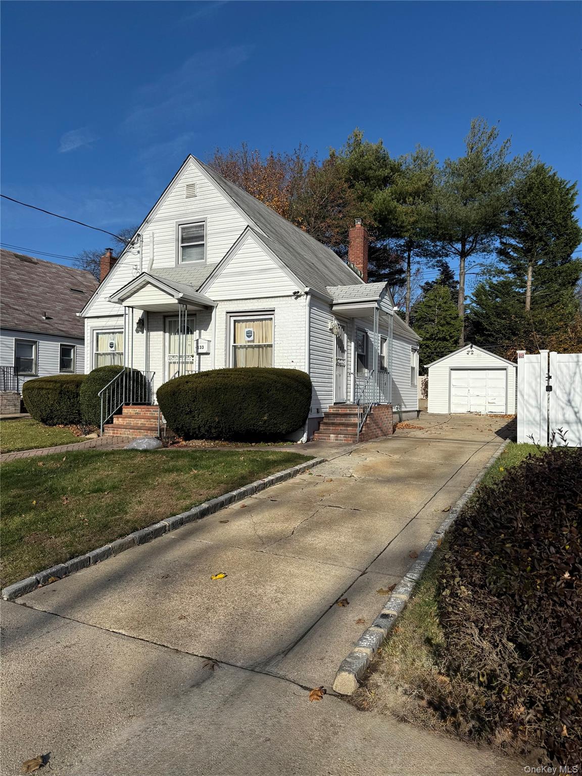 133 Wellington Street, Hempstead, NY 11550