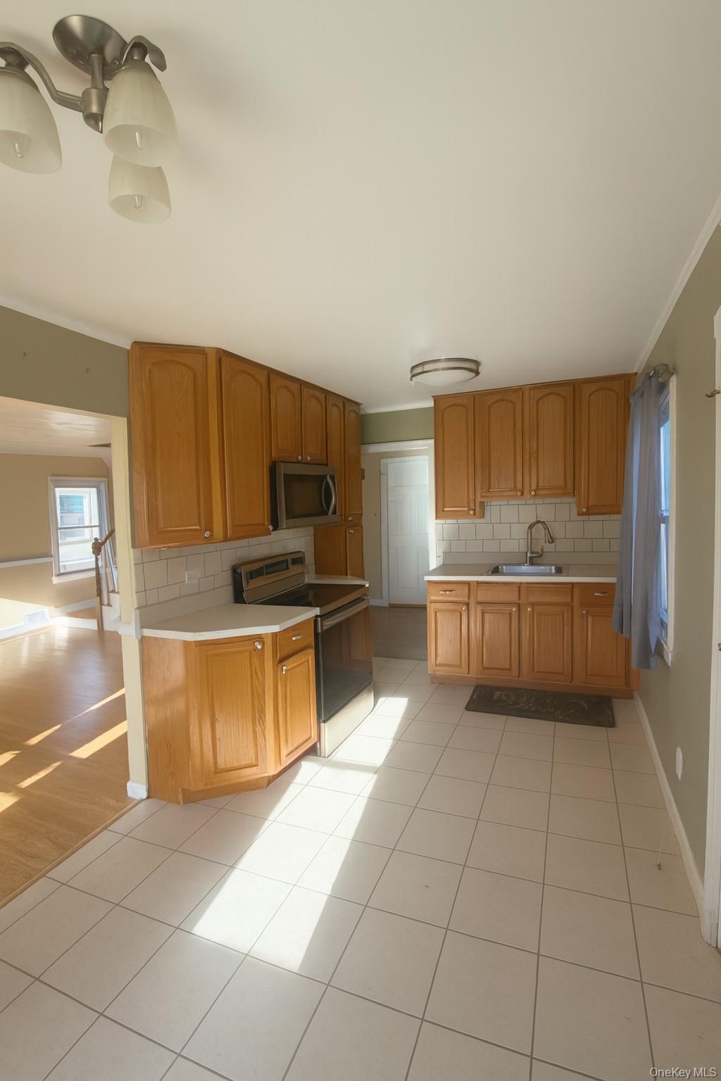 133 Wellington Street, Hempstead, NY 11550