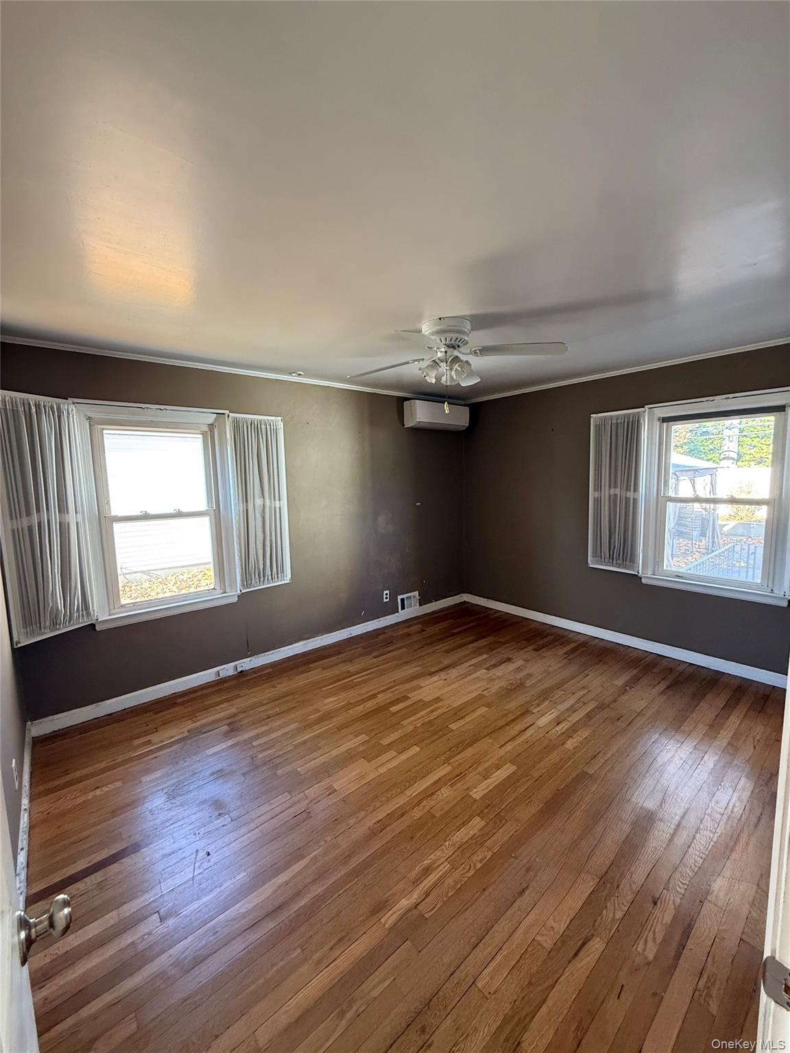 133 Wellington Street, Hempstead, NY 11550