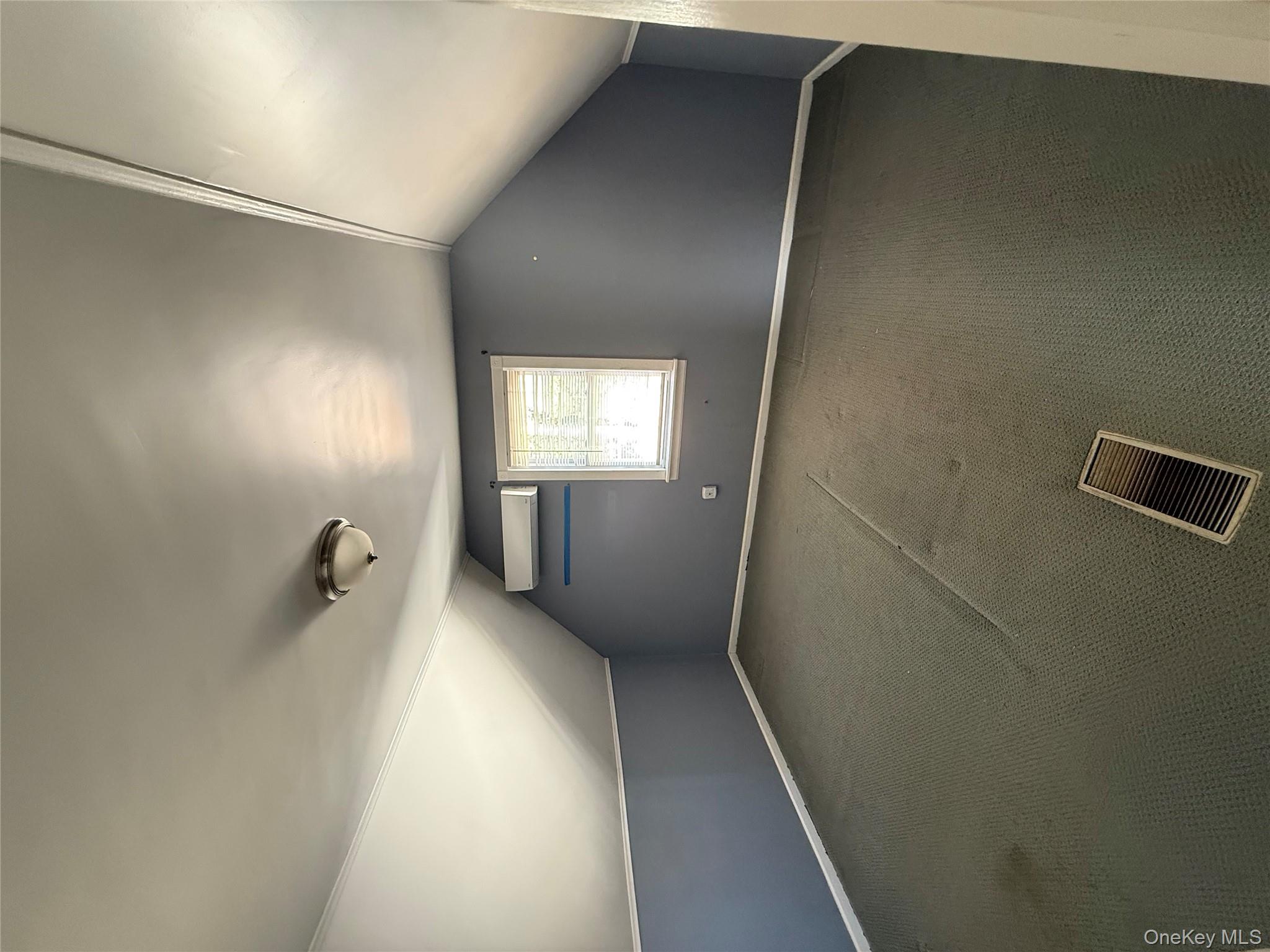 133 Wellington Street, Hempstead, NY 11550