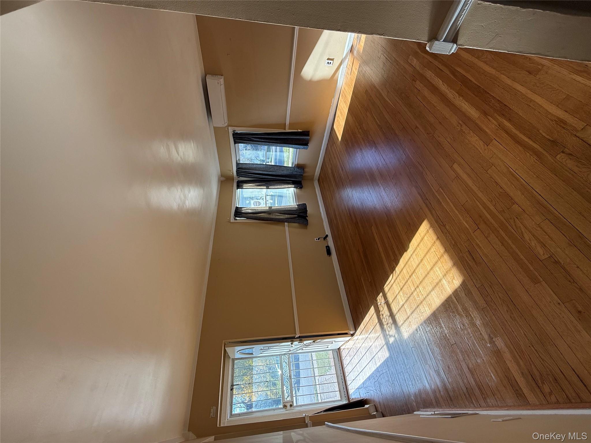 133 Wellington Street, Hempstead, NY 11550