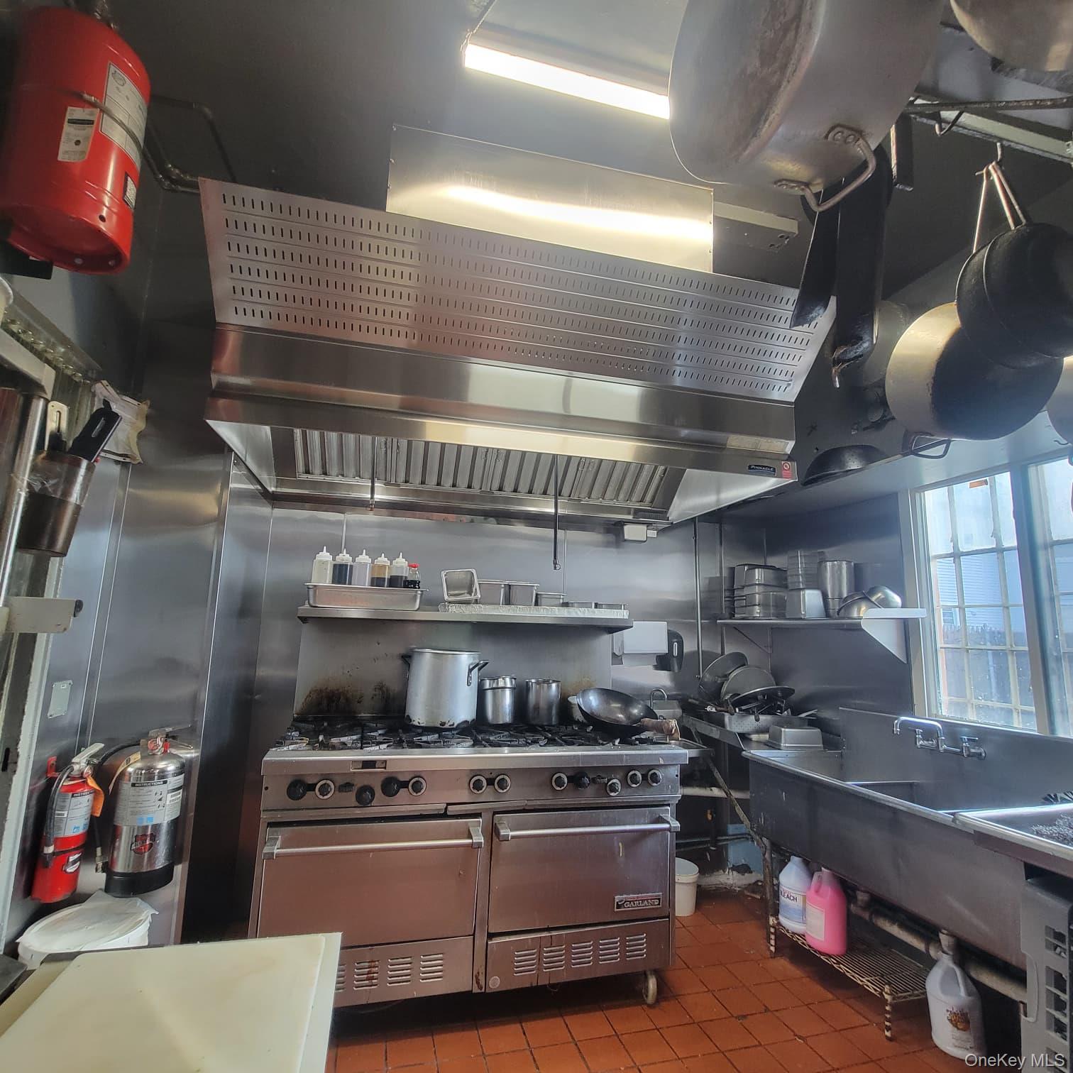 161 S Wellwood Avenue, Lindenhurst, NY 11757