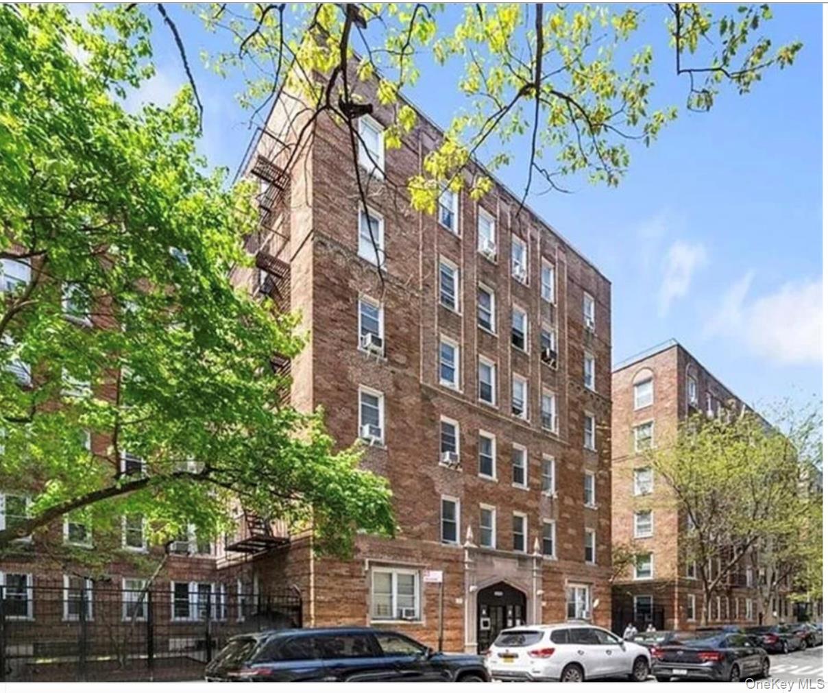 2081 Cruger Avenue Cruger # 1K, Bronx, NY 10462