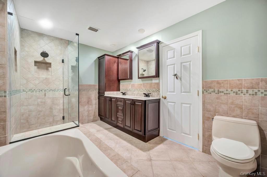 173 North Lane, Smithtown, NY 11787