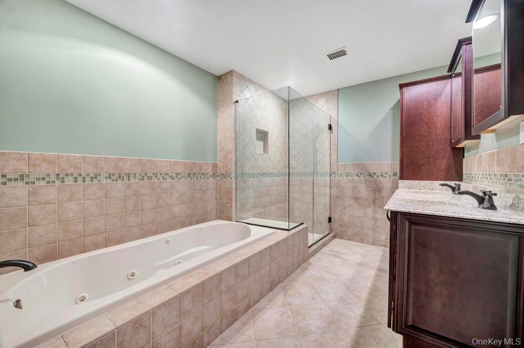 173 North Lane, Smithtown, NY 11787