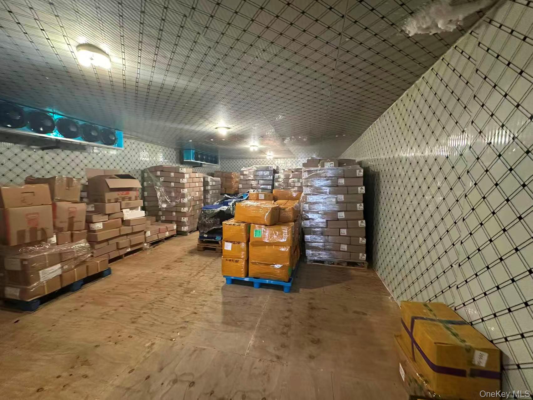 3825 Greenpoint Avenue, Long Island City, NY 11101