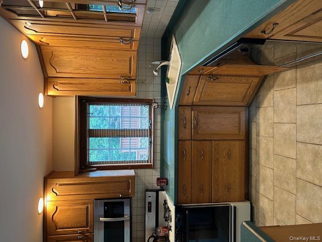 18 Homestead Lane, New City, NY 10956