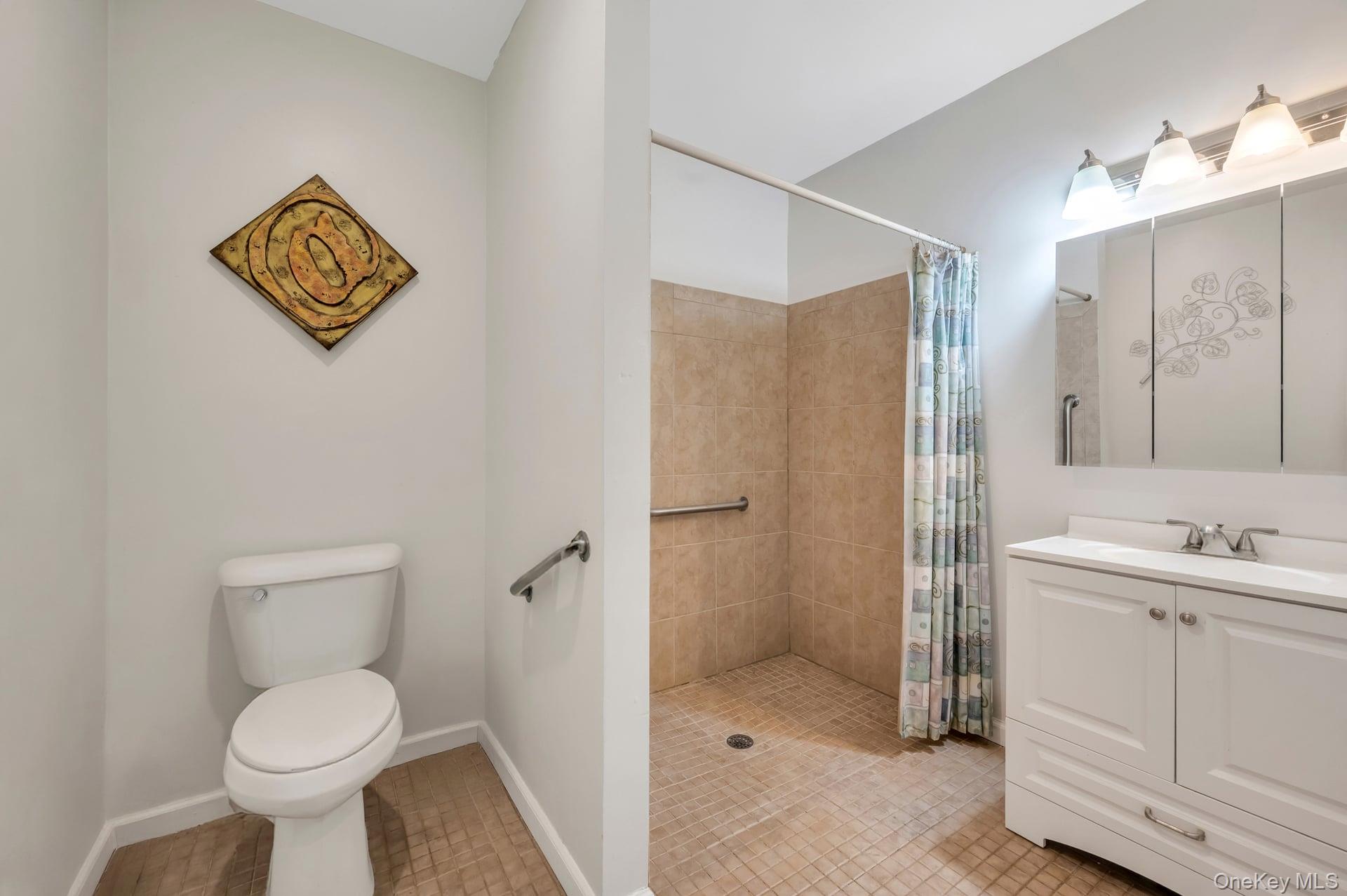 18 Leary Lane, Nesconset, NY 11767