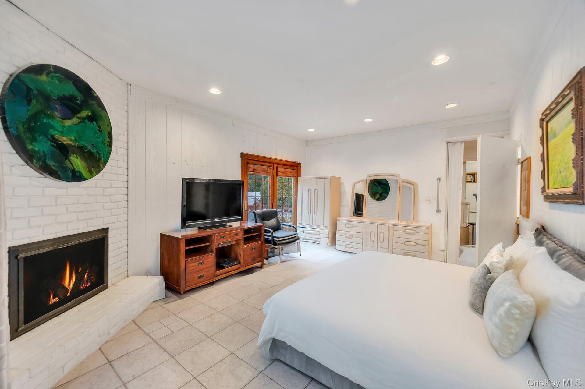 18 Leary Lane, Nesconset, NY 11767