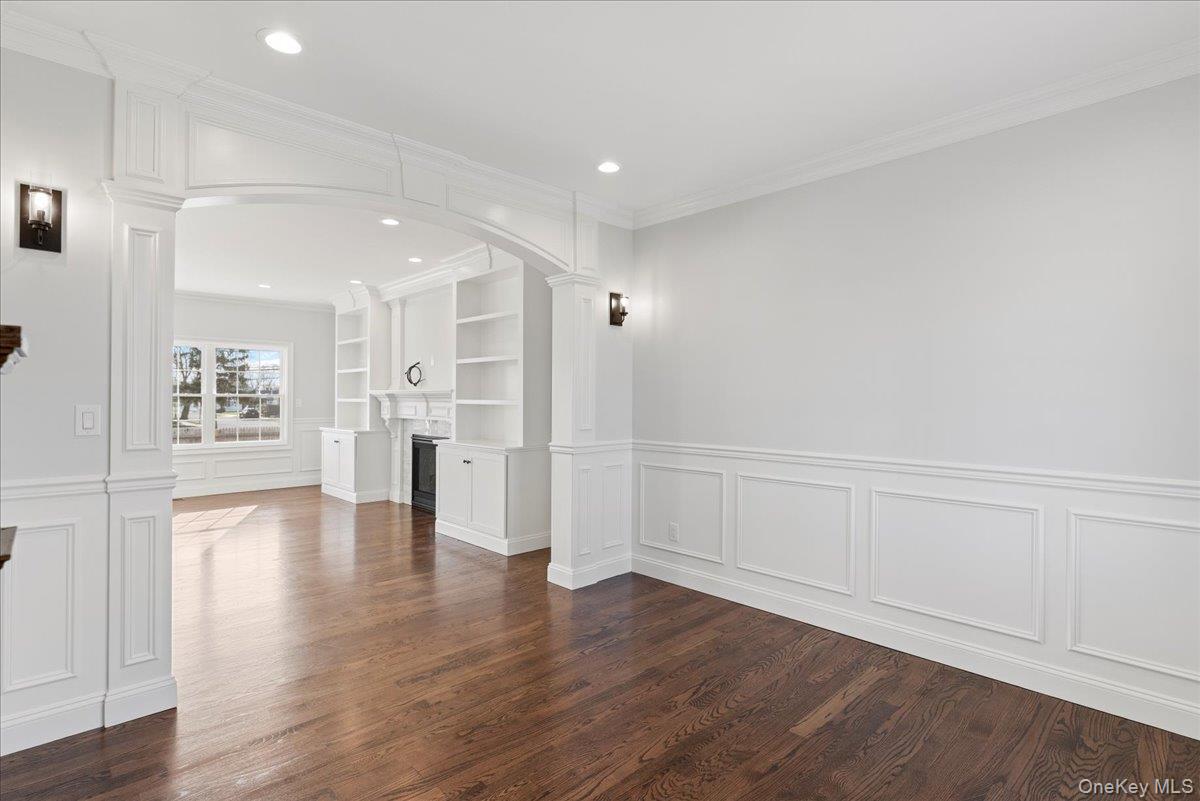 3421 Hawthorne Drive N, Wantagh, NY 11793