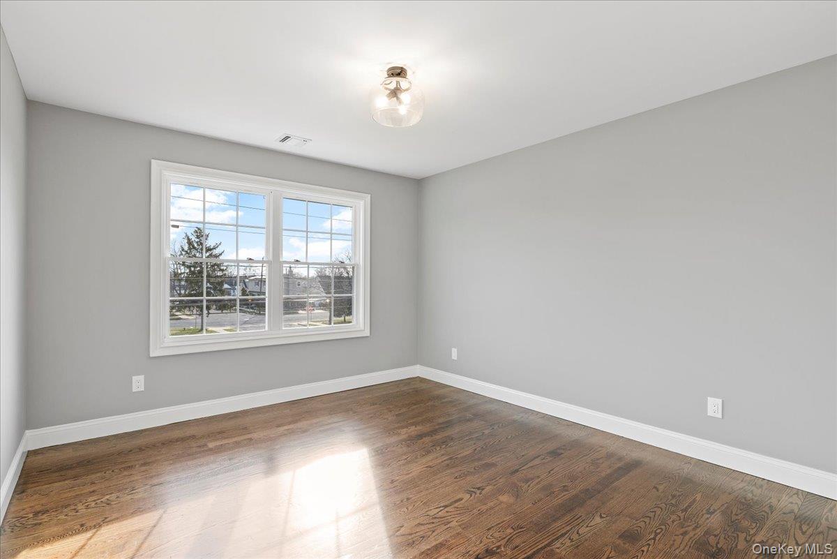 3421 Hawthorne Drive N, Wantagh, NY 11793