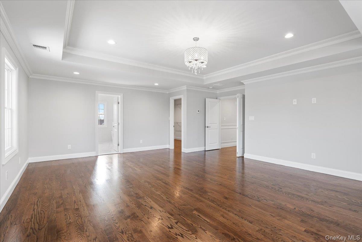 3421 Hawthorne Drive N, Wantagh, NY 11793