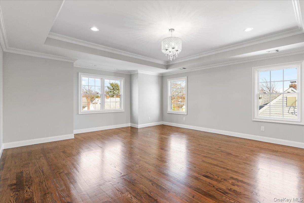 3421 Hawthorne Drive N, Wantagh, NY 11793