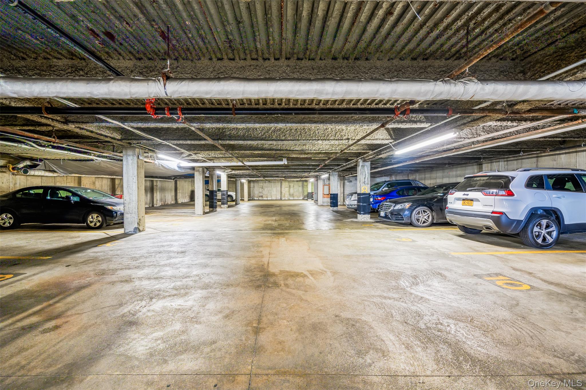 141 Great Neck Road # 2G, Great Neck, NY 11021