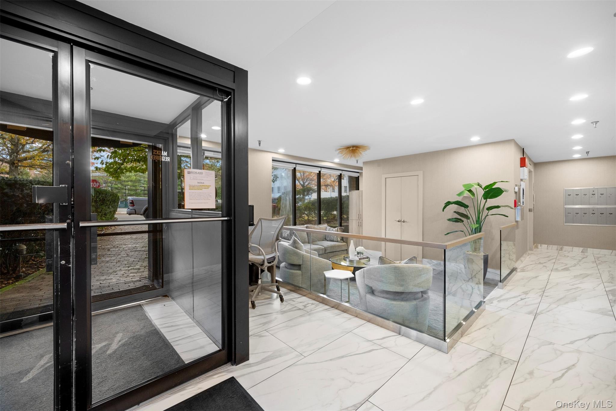 141 Great Neck Road # 2G, Great Neck, NY 11021