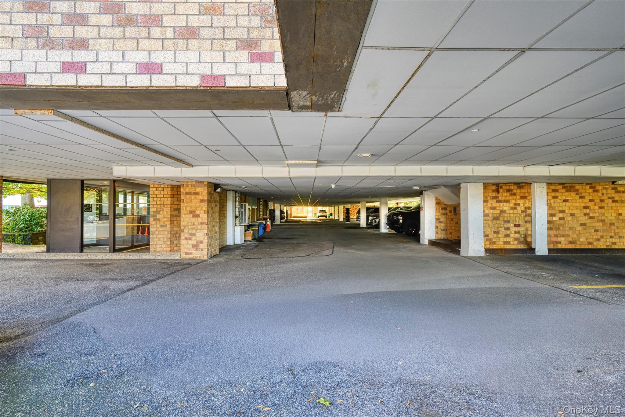 141 Great Neck Road # 2G, Great Neck, NY 11021