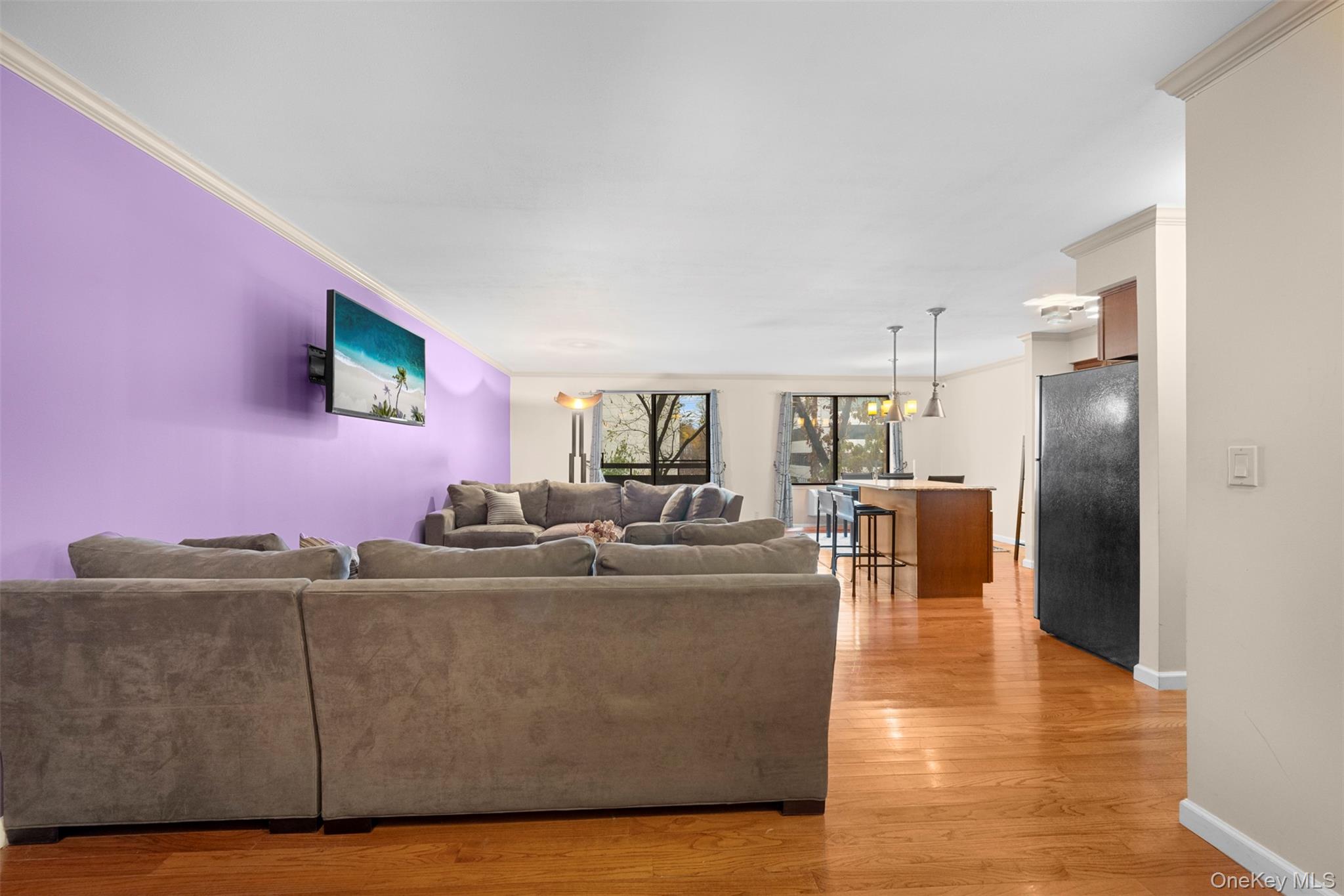 141 Great Neck Road # 2G, Great Neck, NY 11021