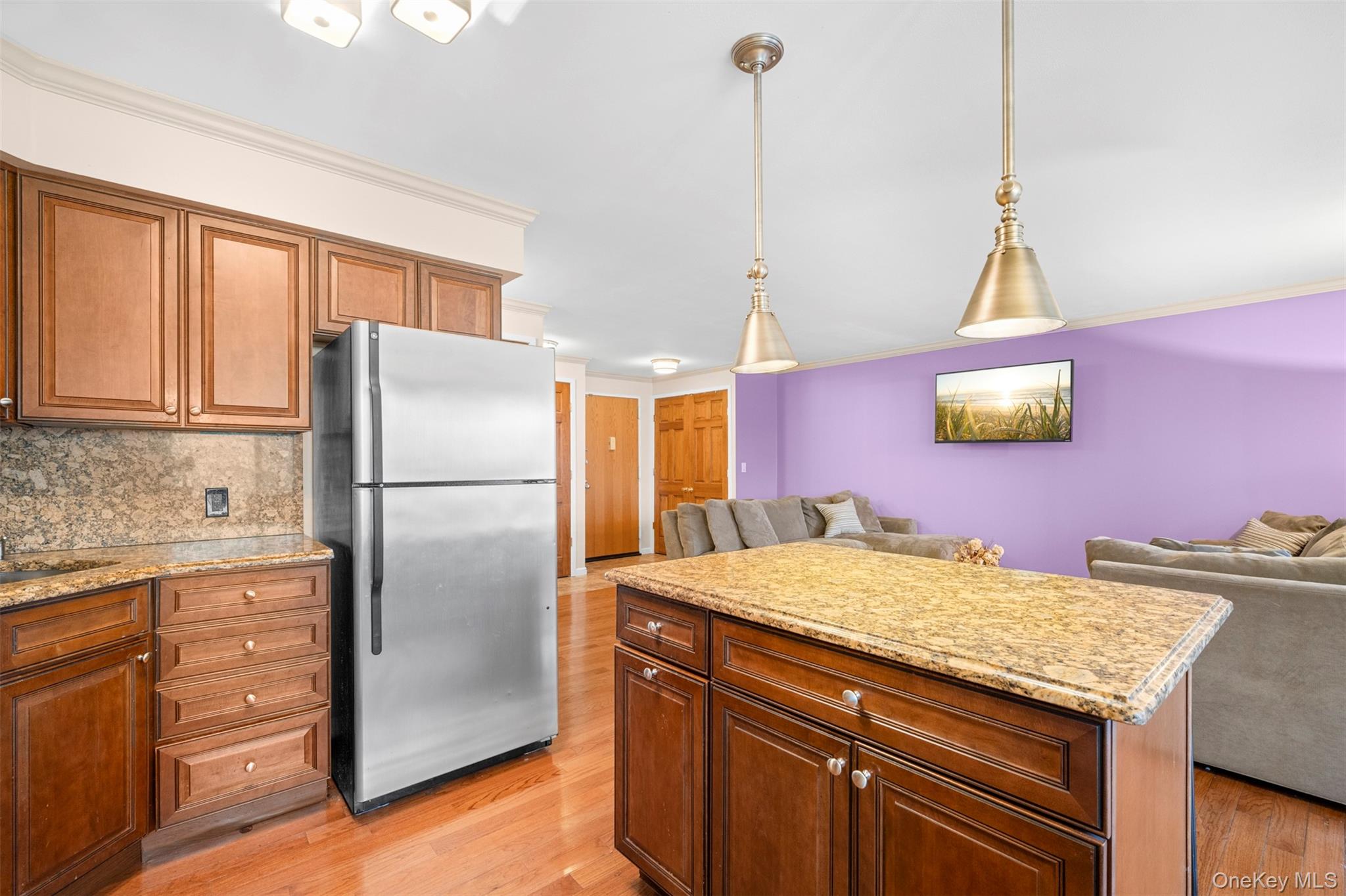 141 Great Neck Road # 2G, Great Neck, NY 11021