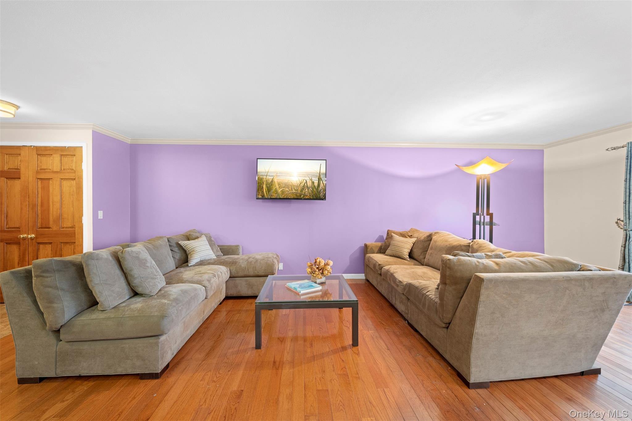 141 Great Neck Road # 2G, Great Neck, NY 11021