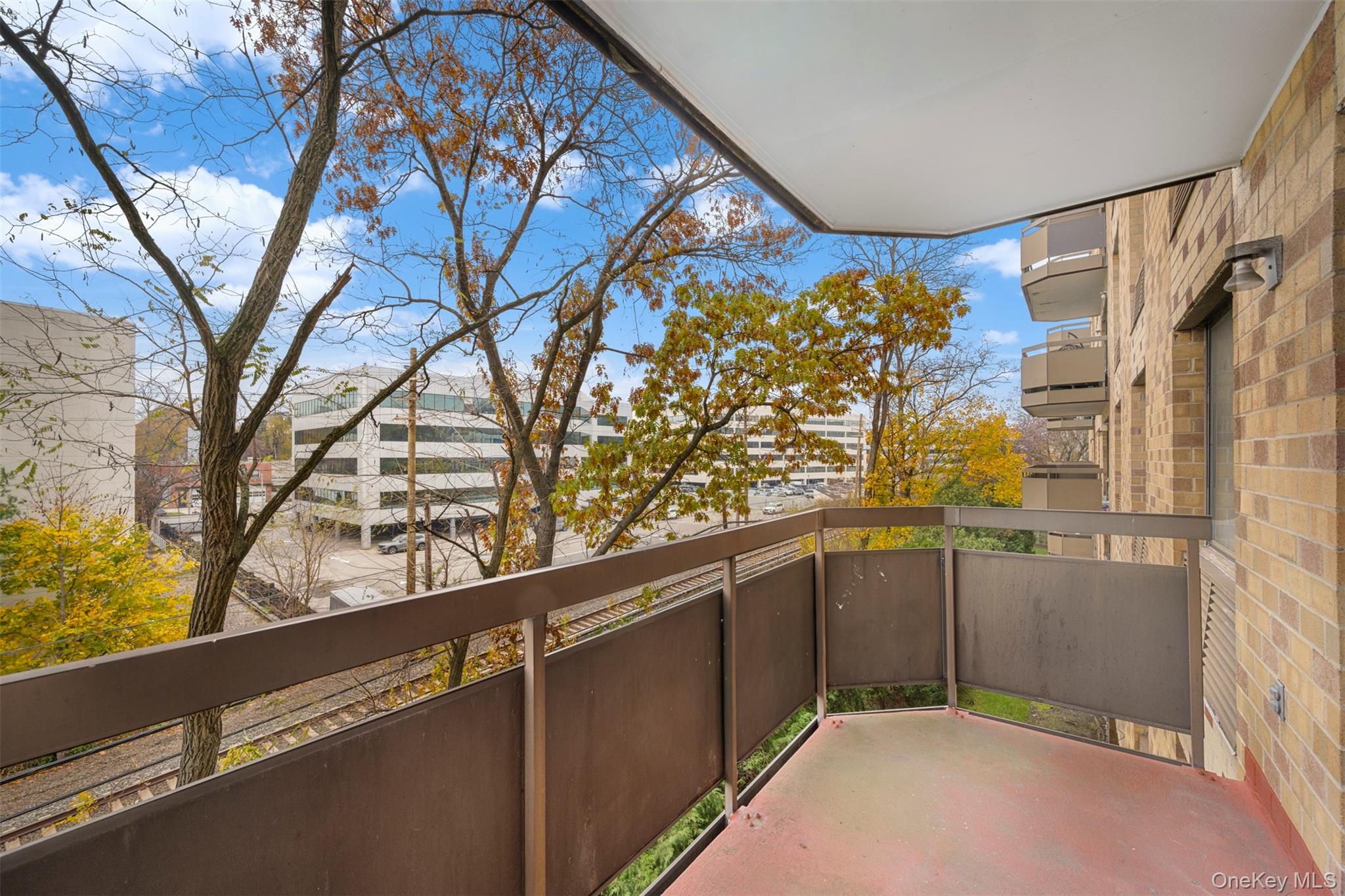 141 Great Neck Road # 2G, Great Neck, NY 11021