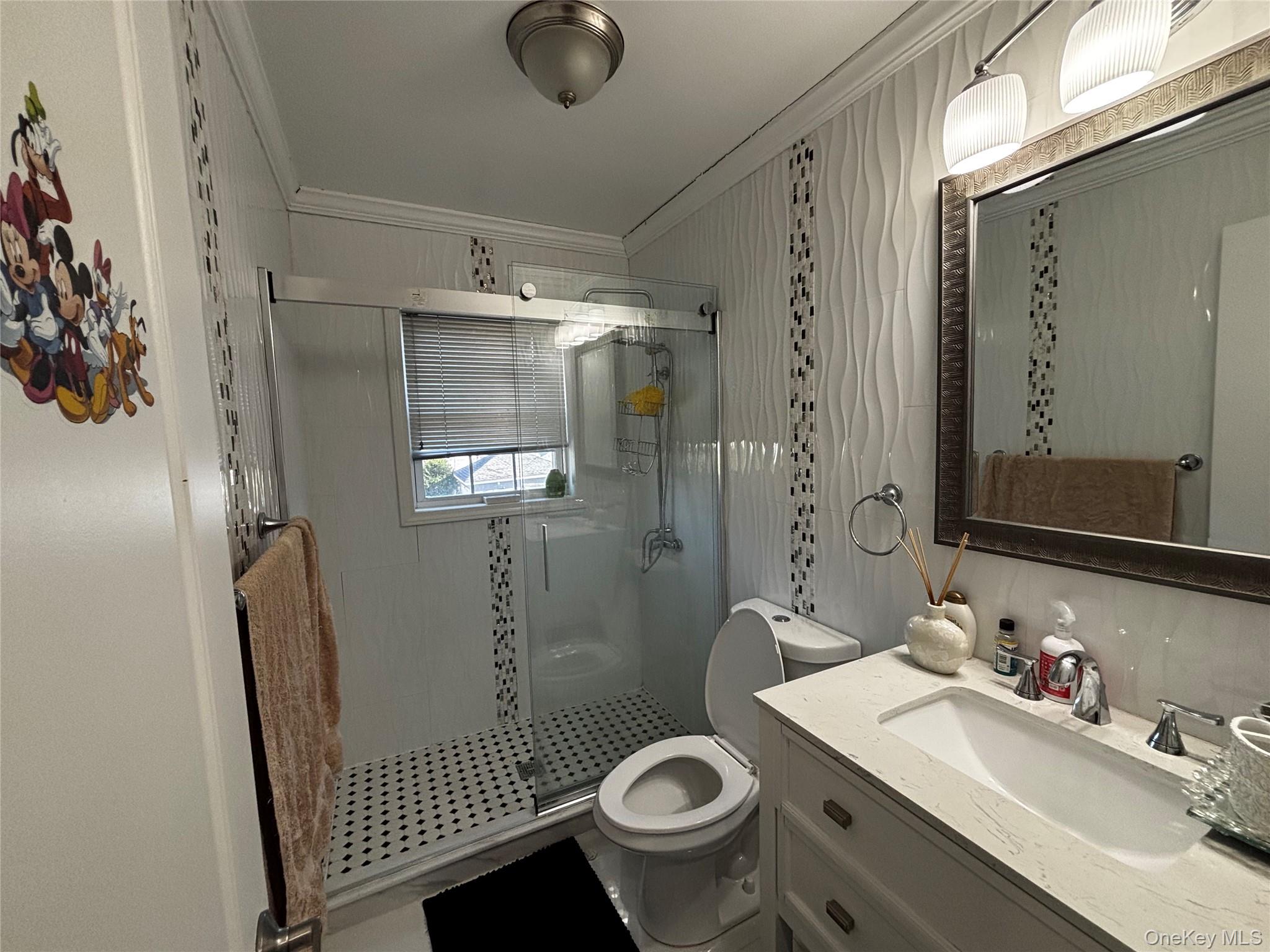 44 Buffet Place, Huntington Station, NY 11746