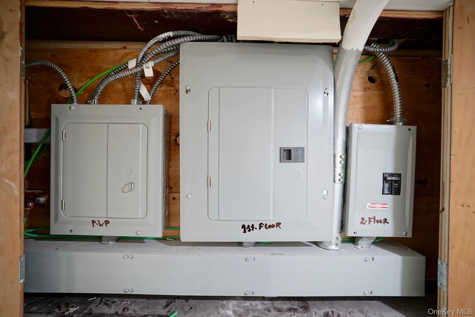 90-15 207th Street, Queens Village, NY 11428